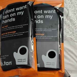 b.tan Velvety Soft Tan Mitt